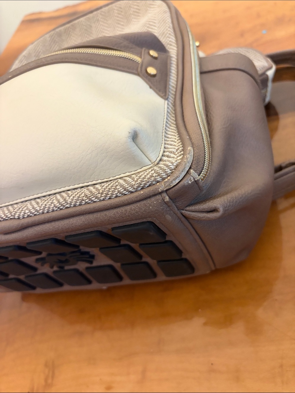 Itzy Ritzy diaper backpack - Picture 10 of 12